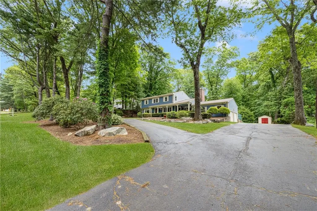 30 Abigail Street Warwick RI 02886