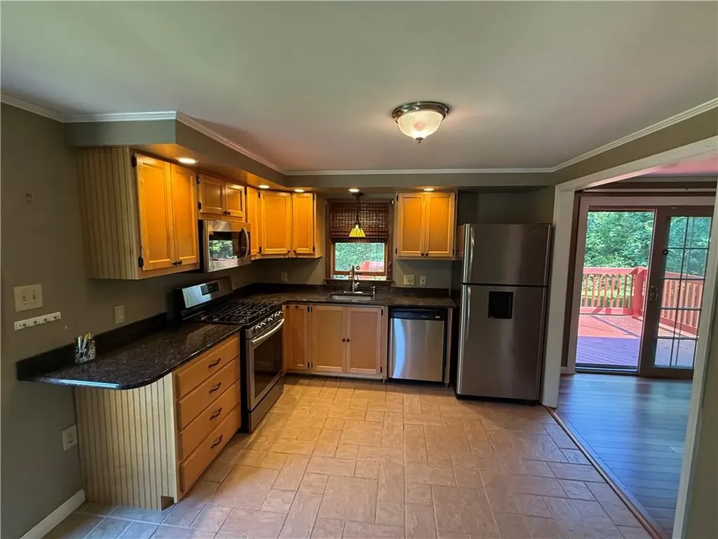 9 Michael Drive Bristol RI 02809