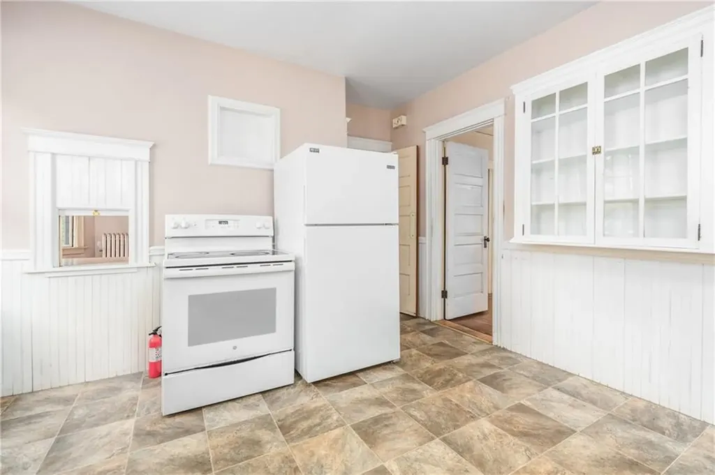 78 80 Grotto Avenue Providence RI 02906