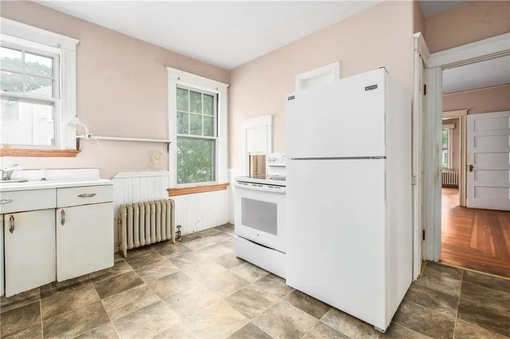 78 80 Grotto Avenue Providence RI 02906