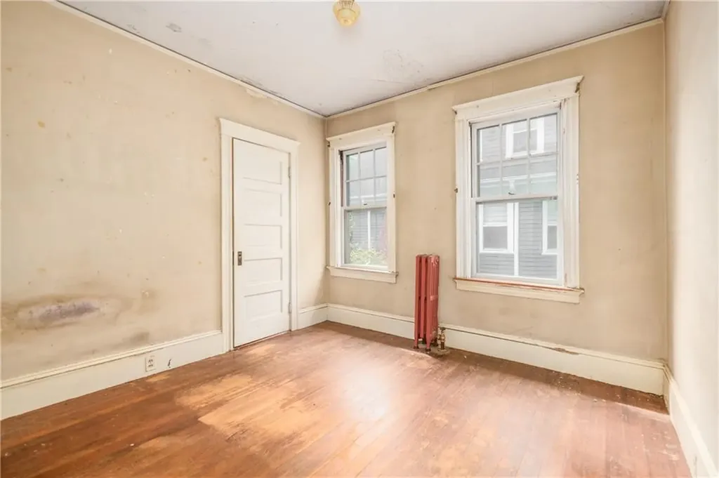 78 80 Grotto Avenue Providence RI 02906