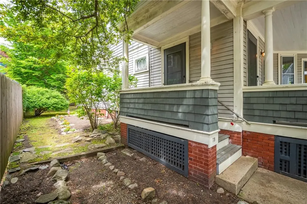 78 80 Grotto Avenue Providence RI 02906