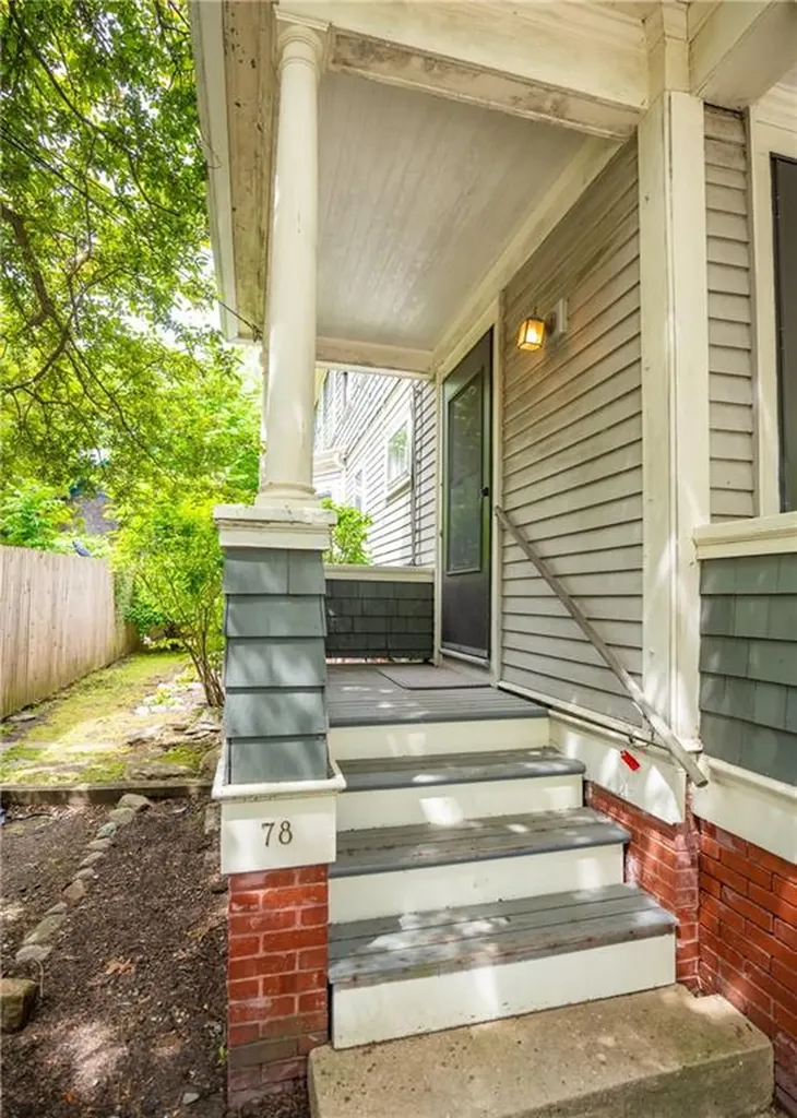 78 80 Grotto Avenue Providence RI 02906