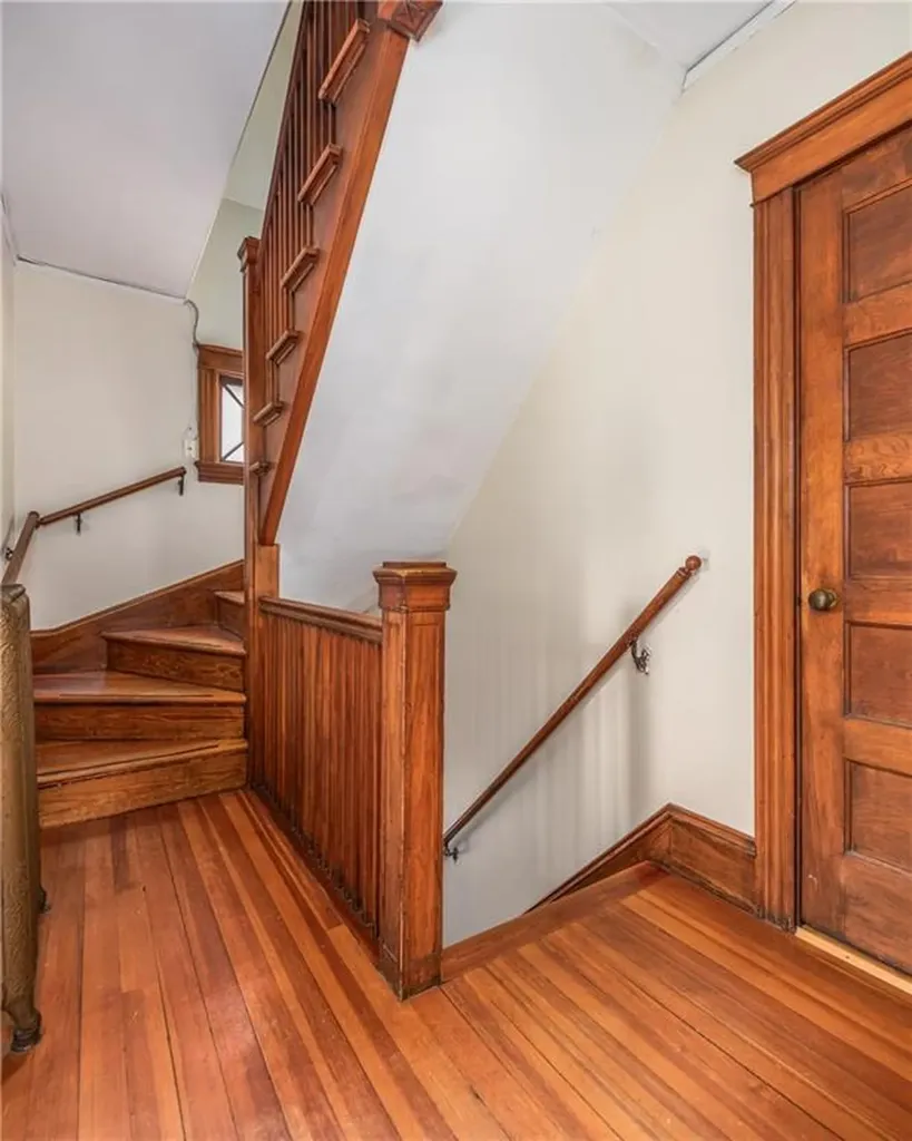 78 80 Grotto Avenue Providence RI 02906