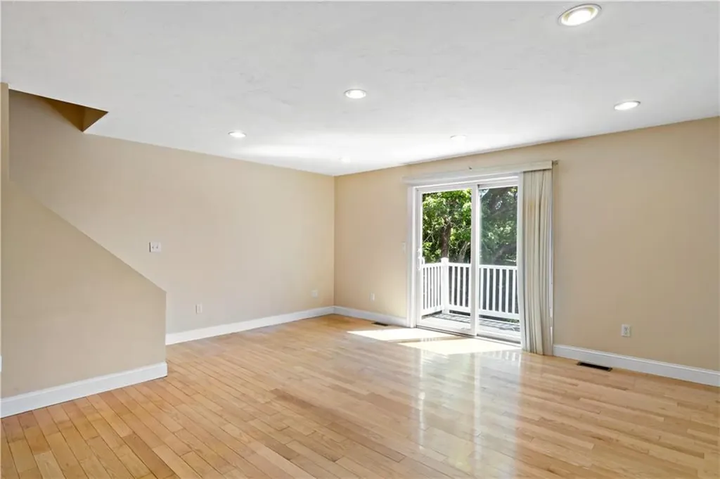 41 Charles Drive Tiverton RI 02878