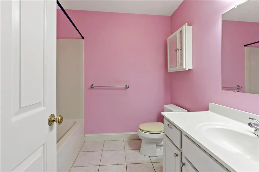 41 Charles Drive Tiverton RI 02878