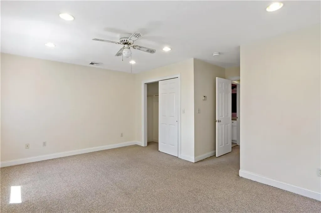 41 Charles Drive Tiverton RI 02878