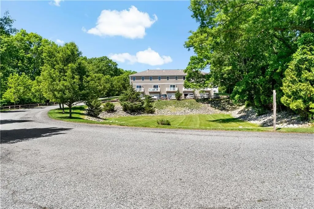 41 Charles Drive Tiverton RI 02878