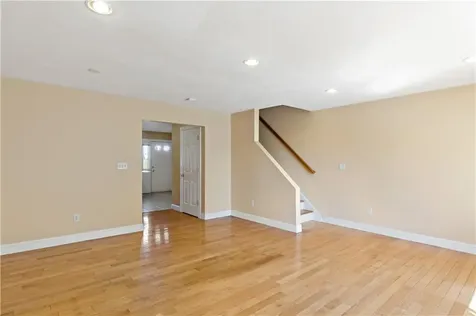 41 Charles Drive Tiverton RI 02878