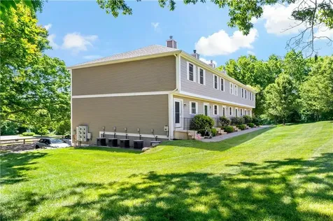 41 Charles Drive Tiverton RI 02878