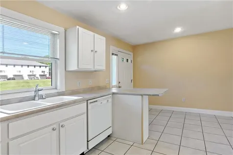 41 Charles Drive Tiverton RI 02878
