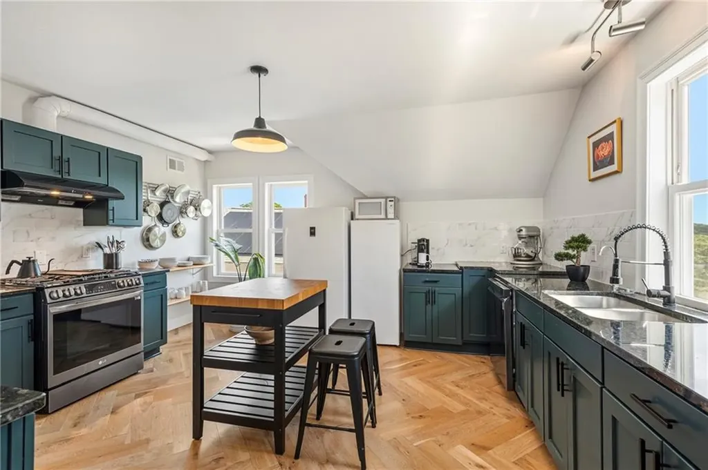 331 Williams Street Providence RI 02906