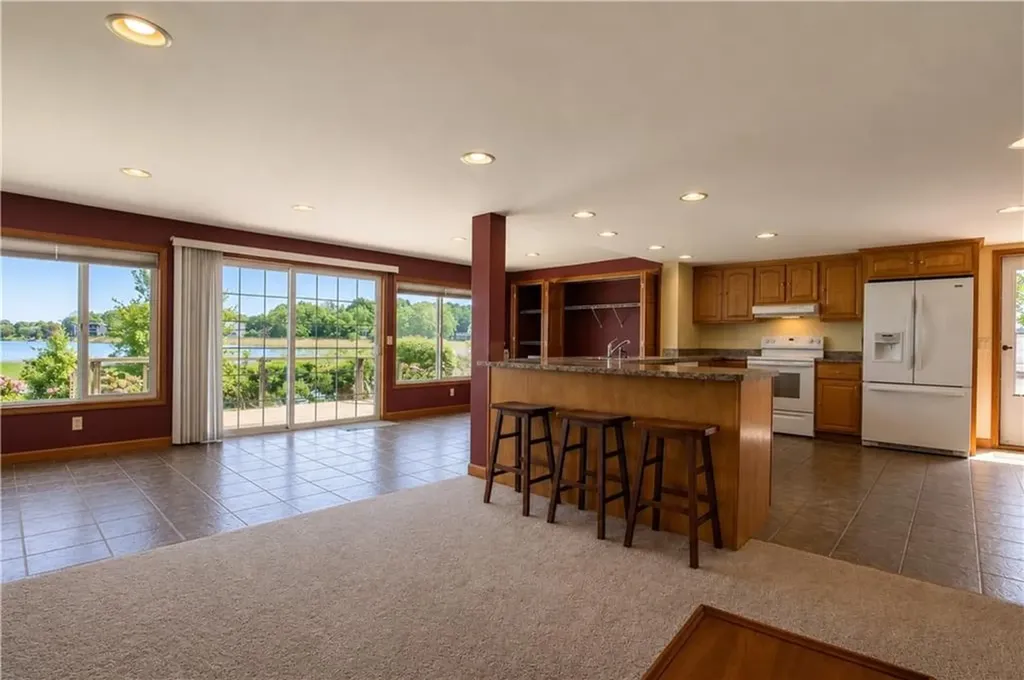 151 Conanicus Road Narragansett RI 02882