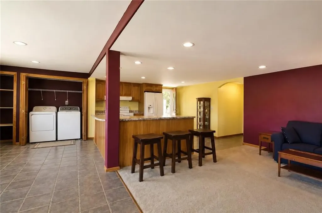 151 Conanicus Road Narragansett RI 02882