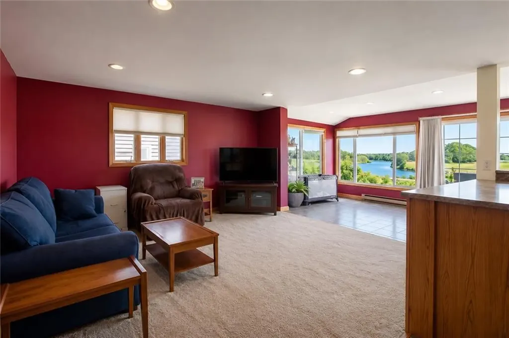 151 Conanicus Road Narragansett RI 02882