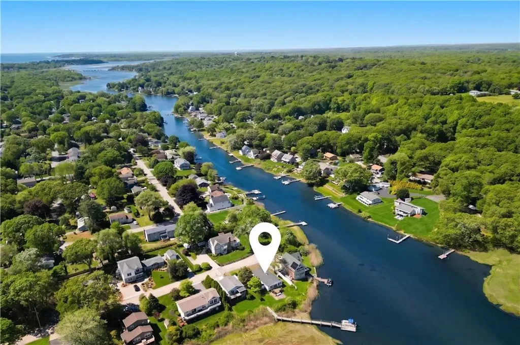 151 Conanicus Road Narragansett RI 02882