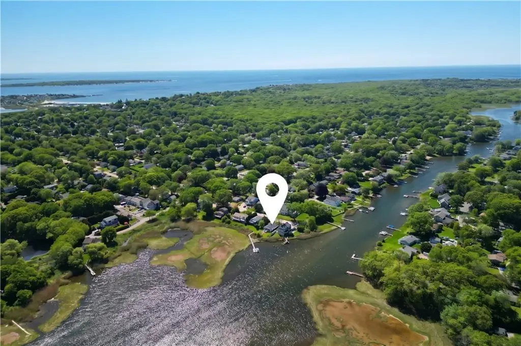 151 Conanicus Road Narragansett RI 02882