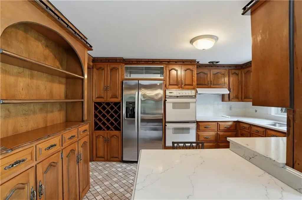 14 Cardinal Road Cranston RI 02921