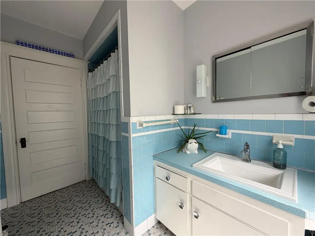 67 Granite Street Westerly RI 02891