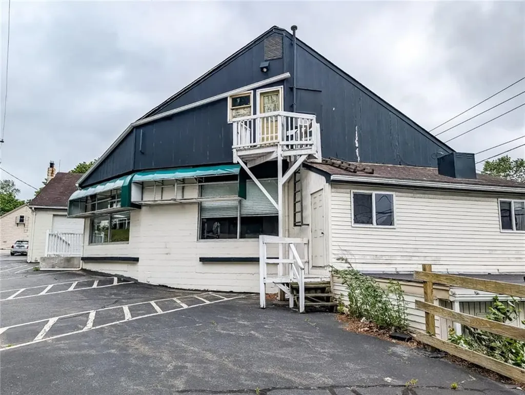 5 Church Street West Warwick RI 02893