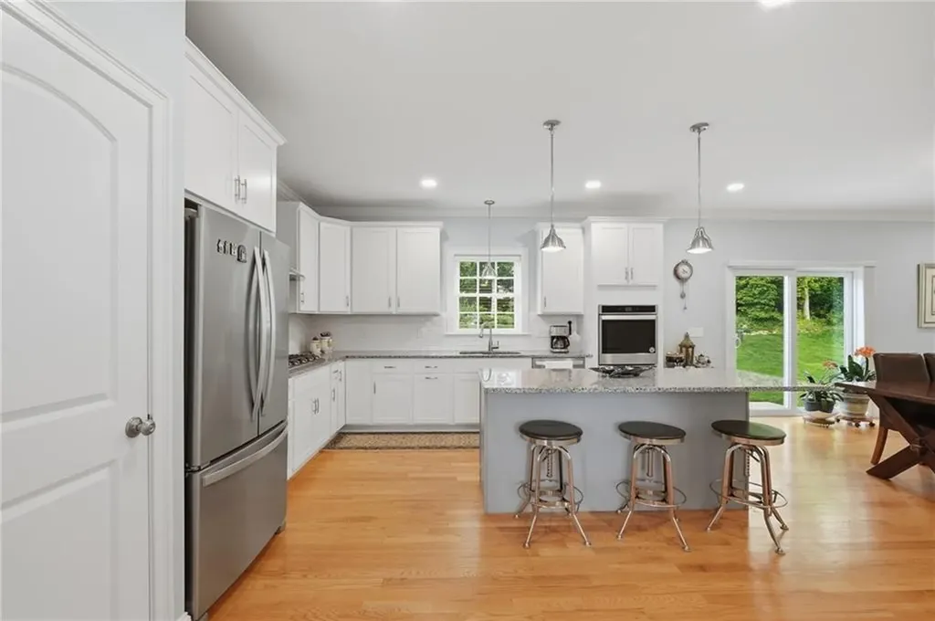 12 Hidden Hills Drive Seekonk MA 02771