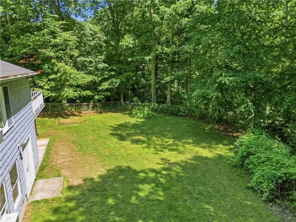 584 Hartford Pike Scituate RI 02857