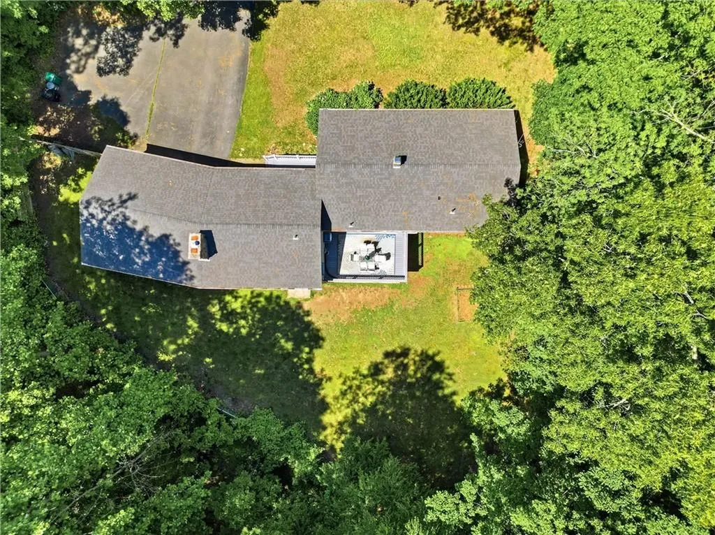 584 Hartford Pike Scituate RI 02857