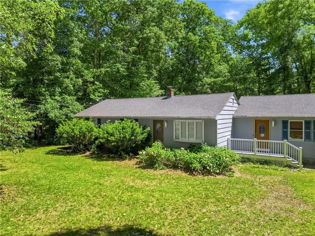 584 Hartford Pike Scituate RI 02857