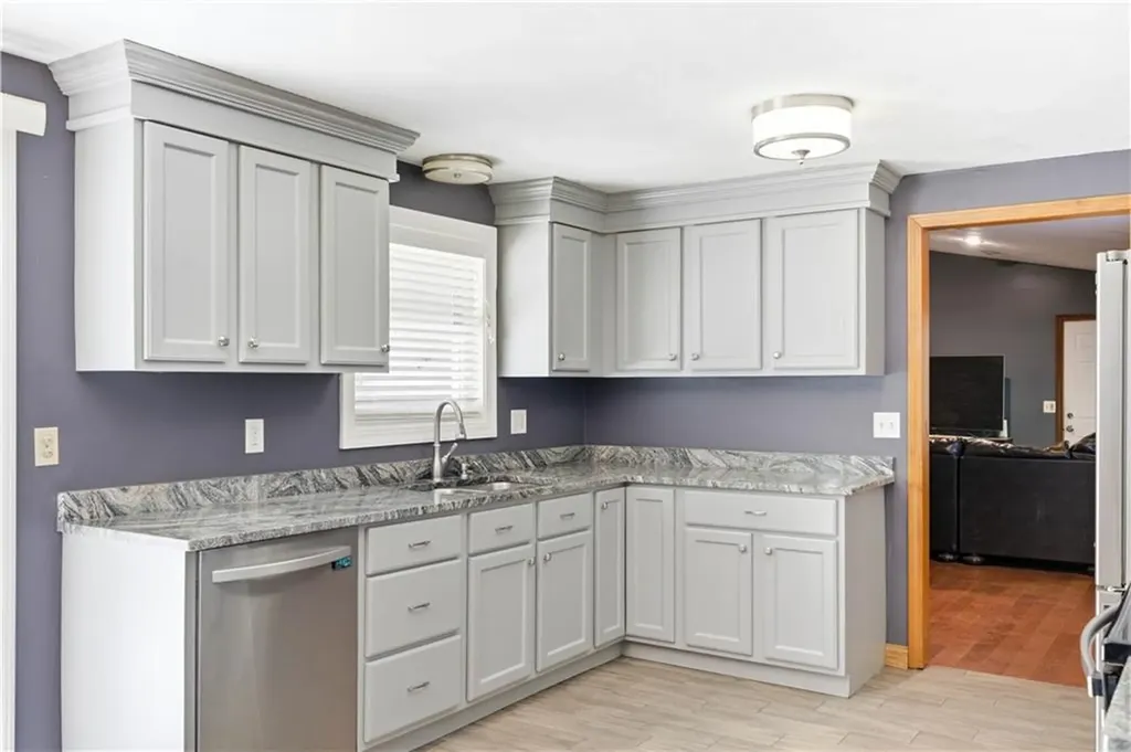 584 Hartford Pike Scituate RI 02857