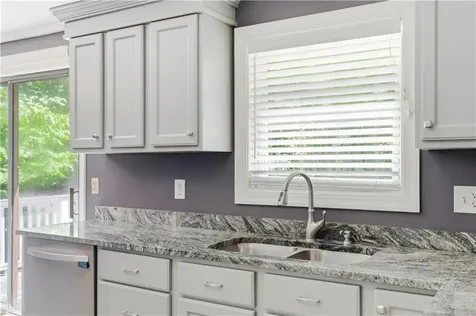584 Hartford Pike Scituate RI 02857