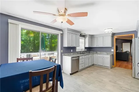 584 Hartford Pike Scituate RI 02857
