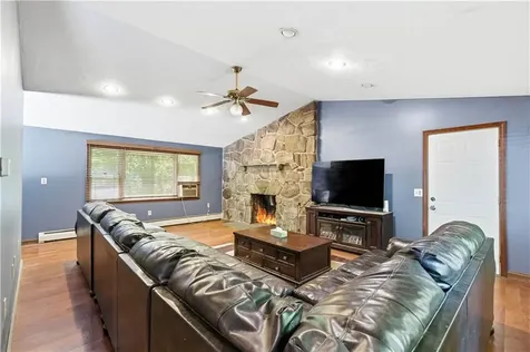 584 Hartford Pike Scituate RI 02857
