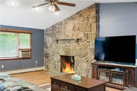 584 Hartford Pike Scituate RI 02857
