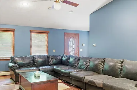 584 Hartford Pike Scituate RI 02857