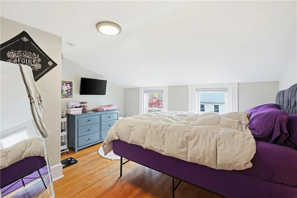 61 Emanuel Street North Providence RI 02911
