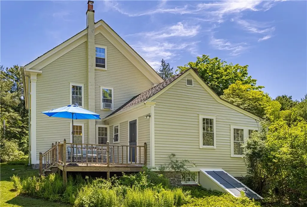 123 Foster Center Road Foster RI 02825