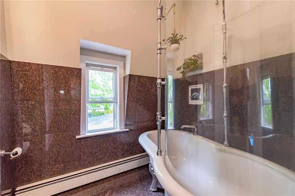 1403 Westminster Street Providence RI 02909
