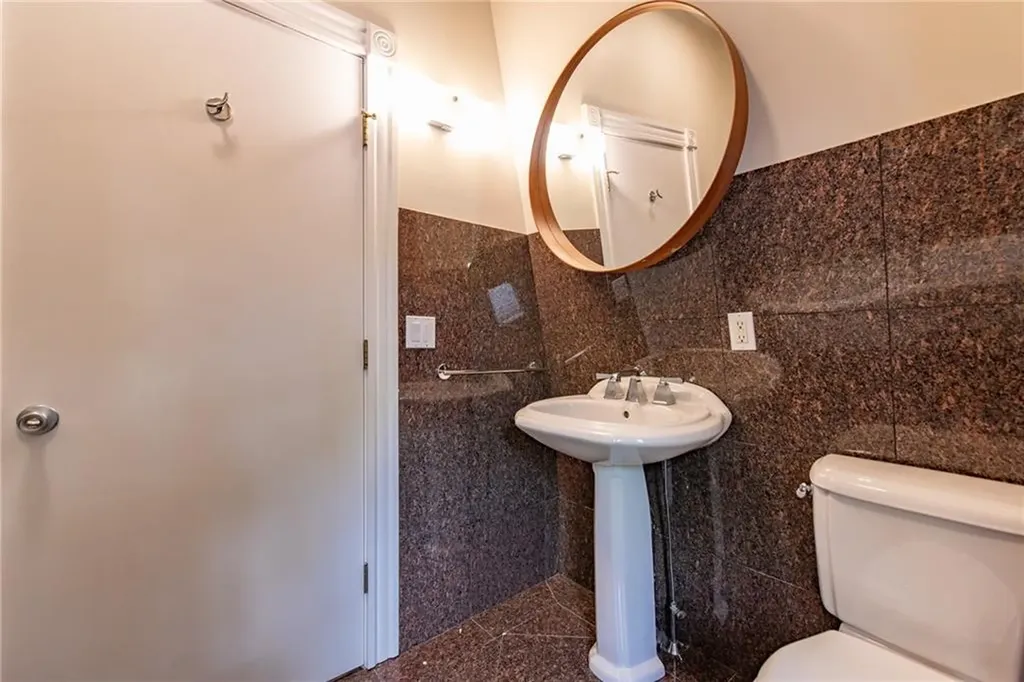 1403 Westminster Street Providence RI 02909