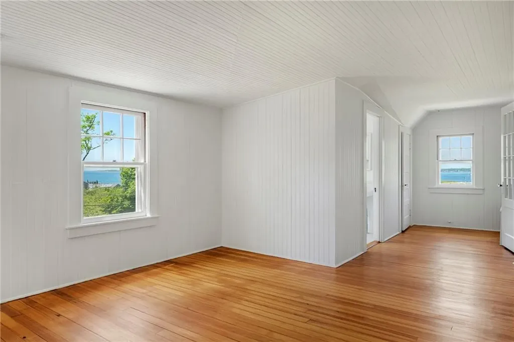 8 Chapel Place Westerly RI 02891
