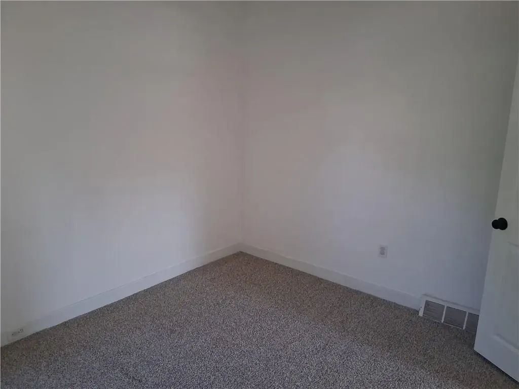 103 Roger Williams Avenue East Providence RI 02916