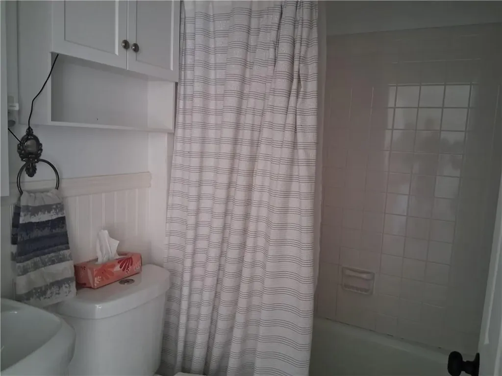 103 Roger Williams Avenue East Providence RI 02916