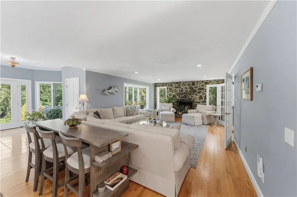 38 Gondola Avenue Jamestown RI 02835