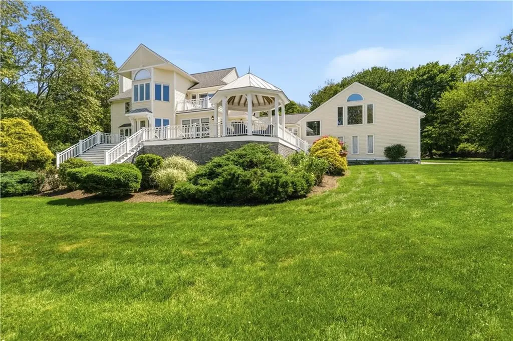 38 Gondola Avenue Jamestown RI 02835