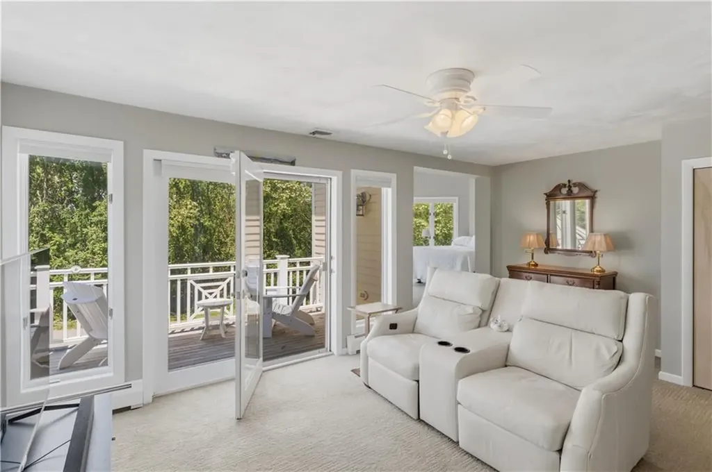 38 Gondola Avenue Jamestown RI 02835