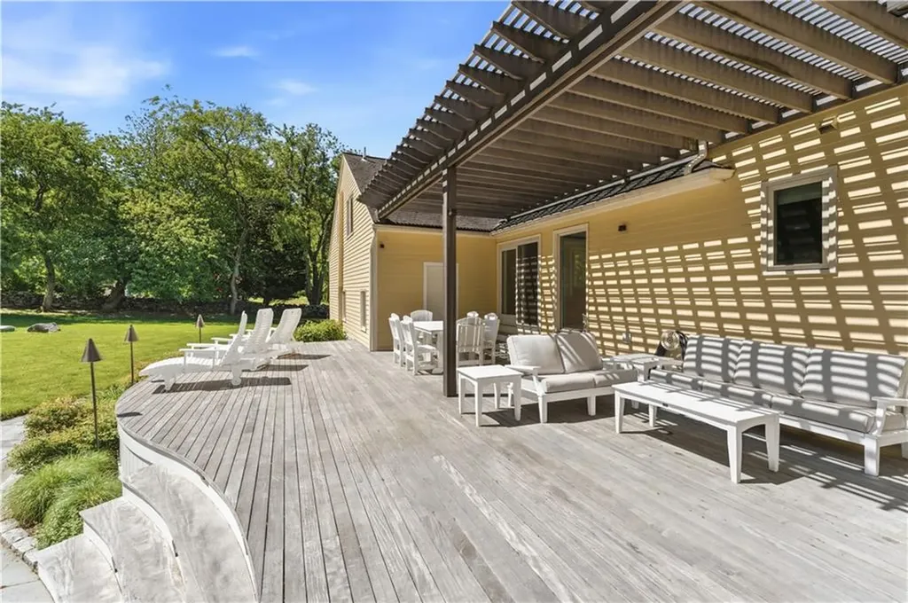 38 Gondola Avenue Jamestown RI 02835