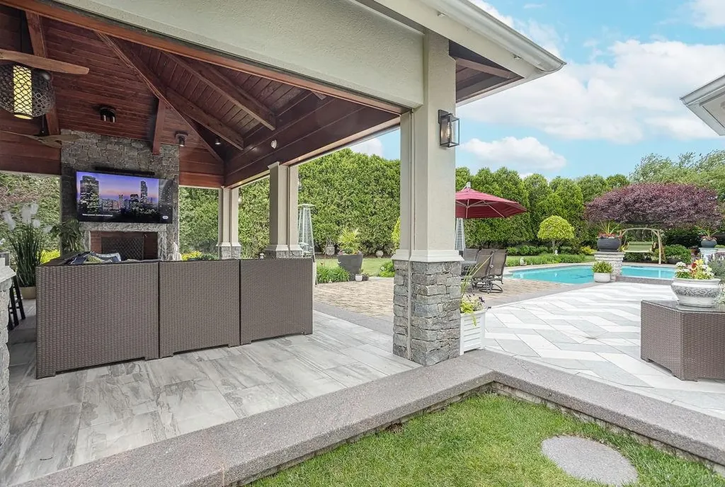 126 Cliff Drive Narragansett RI 02882