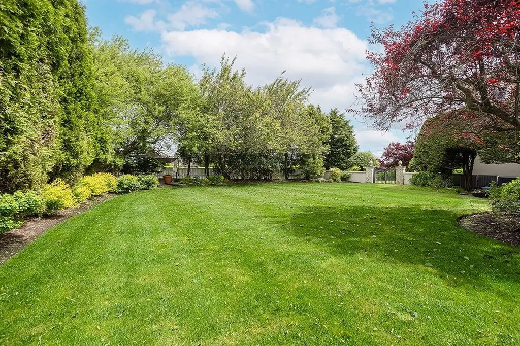 126 Cliff Drive Narragansett RI 02882