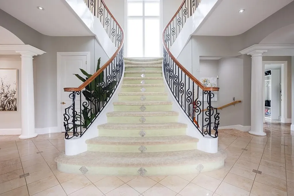 126 Cliff Drive Narragansett RI 02882