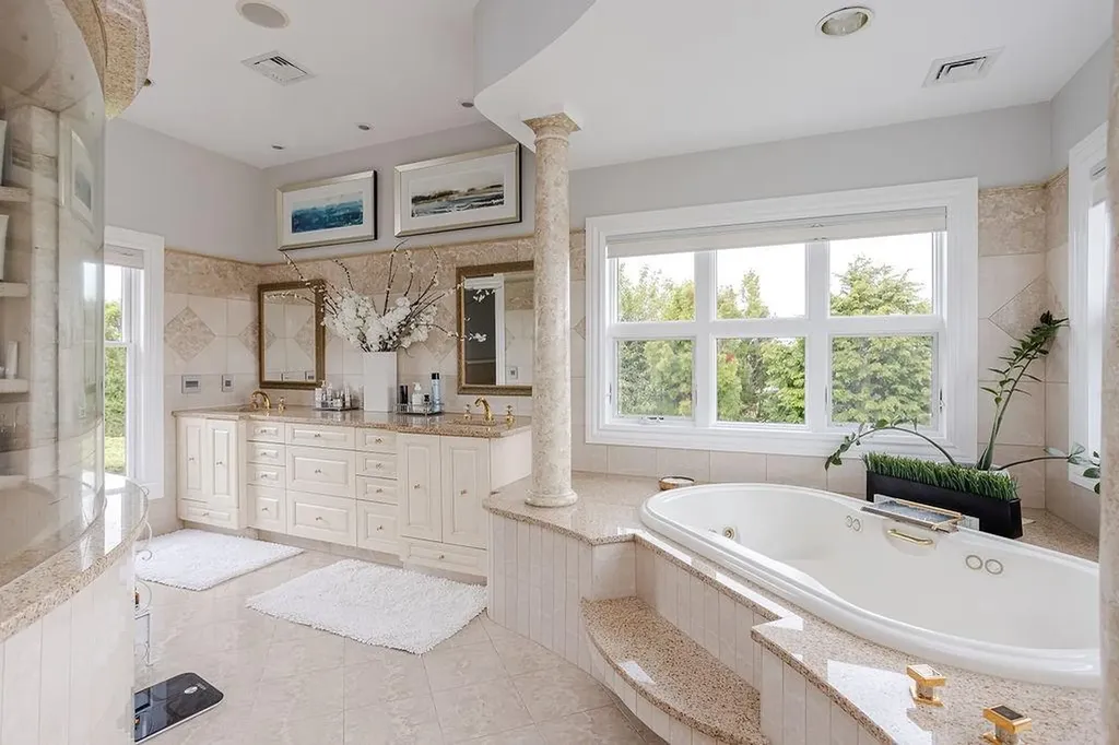 126 Cliff Drive Narragansett RI 02882