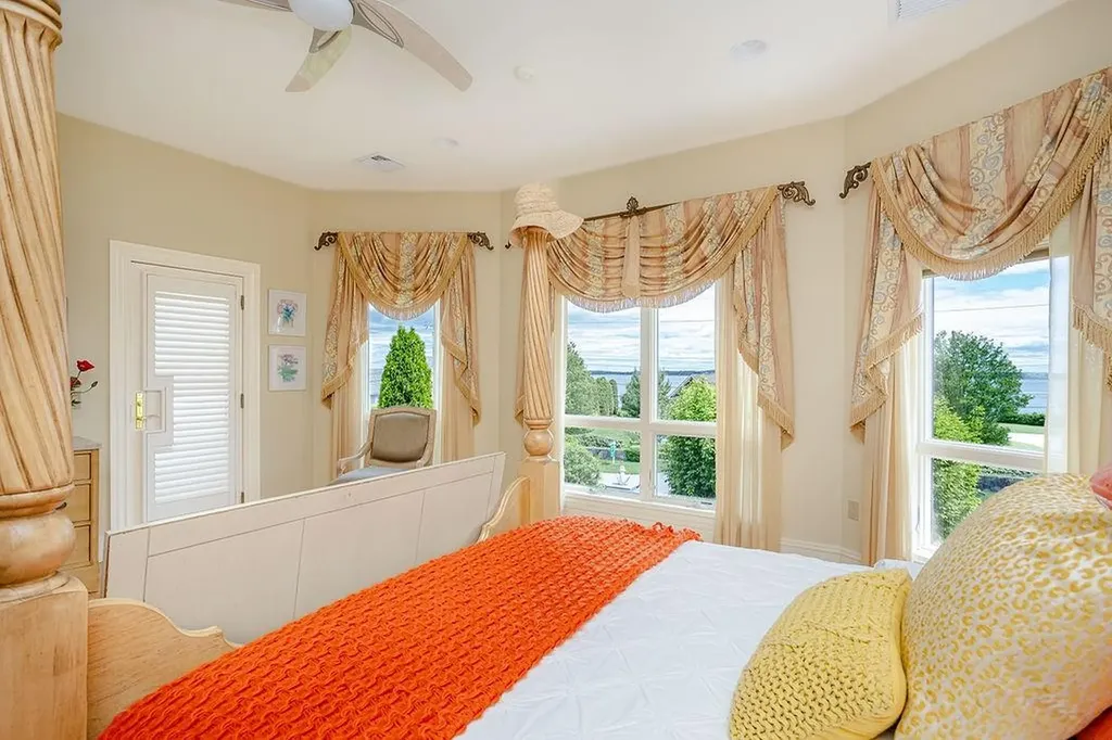 126 Cliff Drive Narragansett RI 02882